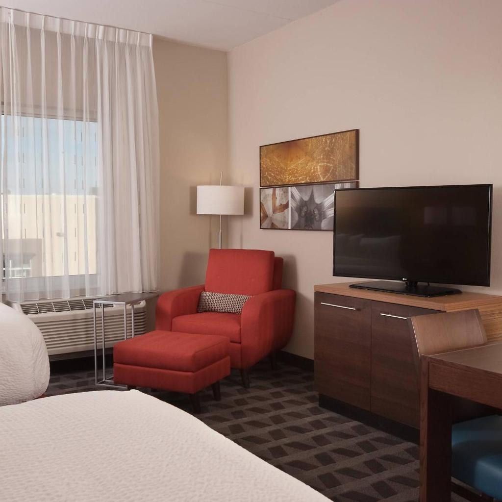 Photograph of TownePlace Suites by Marriott Charleston Airport/Convention Center