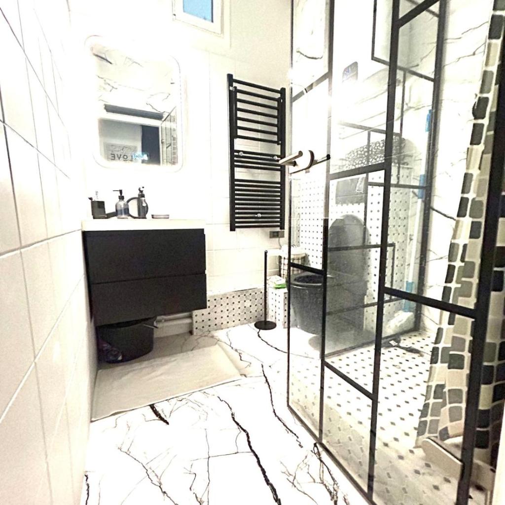 Photograph of Paris Expo Porte de Versailles confort appartement