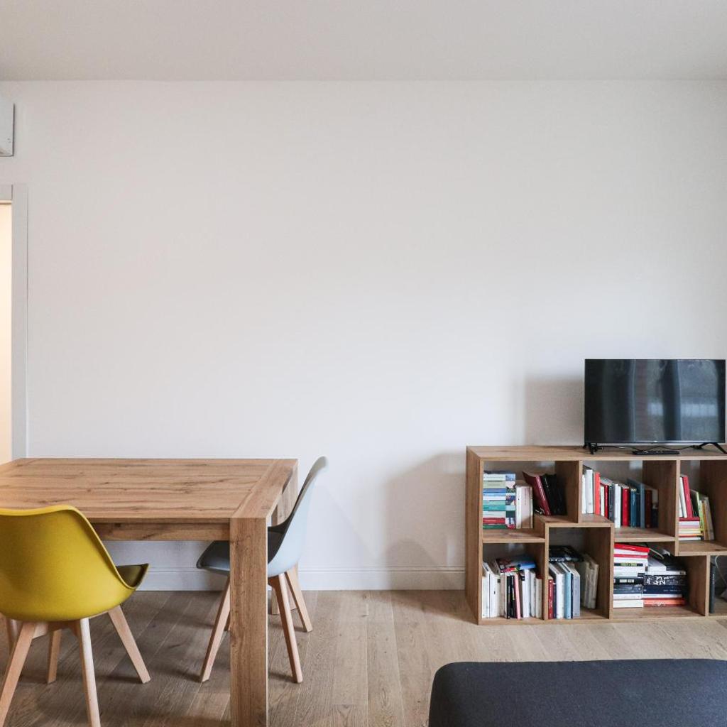 Photograph of Modern Deluxe 2 Suites Apartment - 15min Colosseum & Metro 5min - AC, Wifi