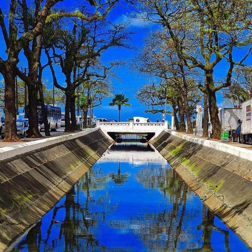 Comfortable Gonzaga Apartament - Em 1 minuto a pé tá na PRAIA Gonzaga em Santos e no Shopping Balneário, 2 ar-condicionados, portaria 24 horas, elevador, 1 vaga carro Gratís, wi-fi Grátis, enxoval Gratuito, PRAIA Santos Gonzaga, Bicicleta disponí — foto 5