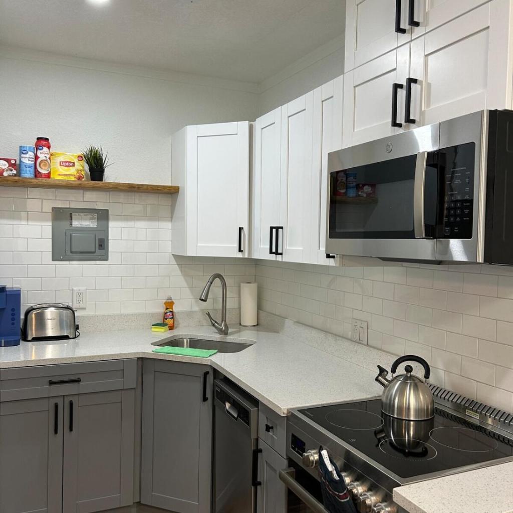 Photograph of Downtown Hideaway 1-Bedroom Bungalow