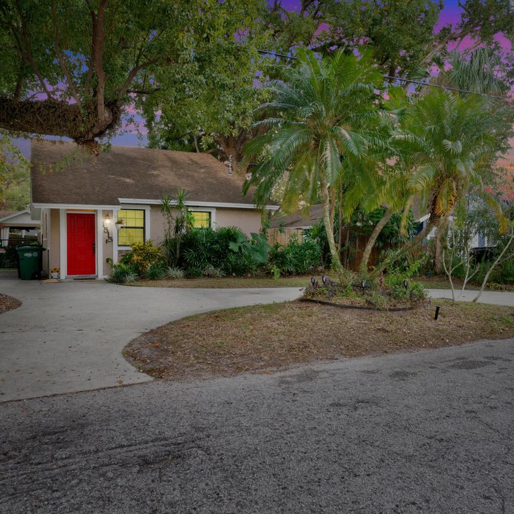 Photograph of Zen Jungle House by Busch Gardens Sleeps 12 with Outdoor Games & Detached Play Space!
