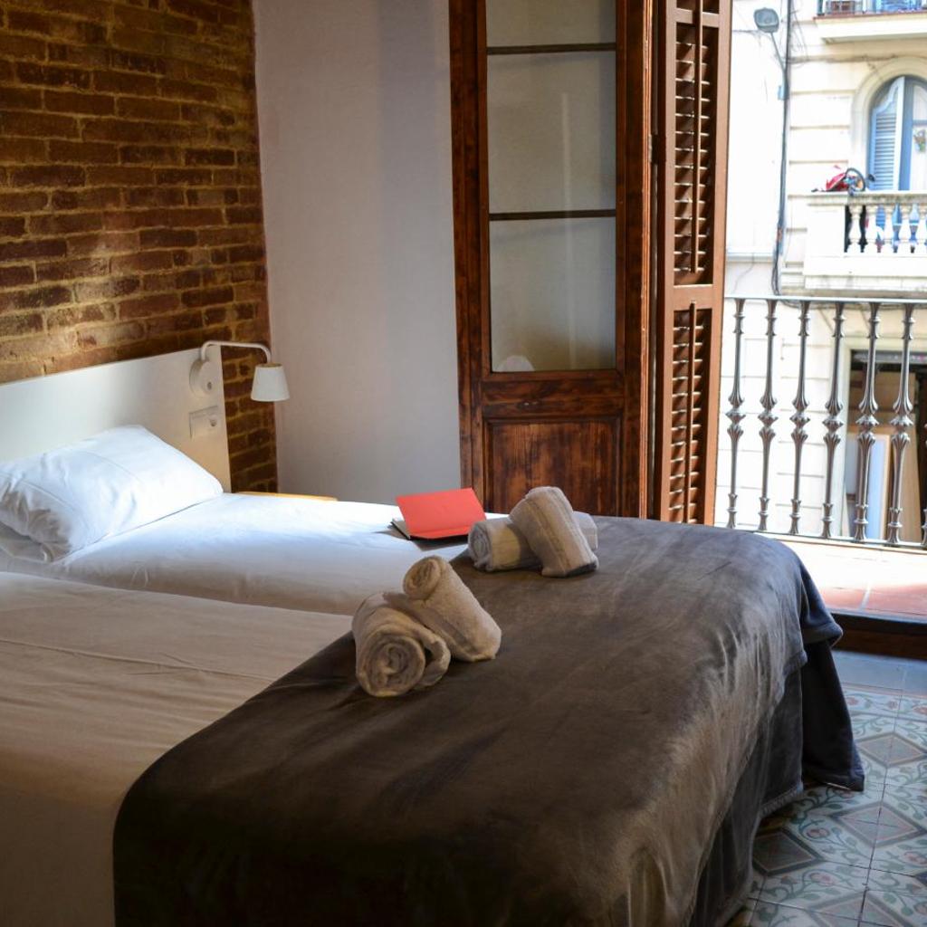 Photograph of Happy People Plaza España Apartments