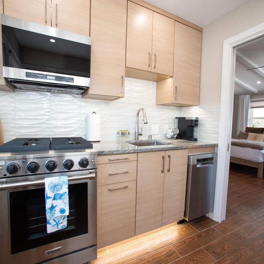 Photograph of La Jolla Windansea Upscale Bungalow