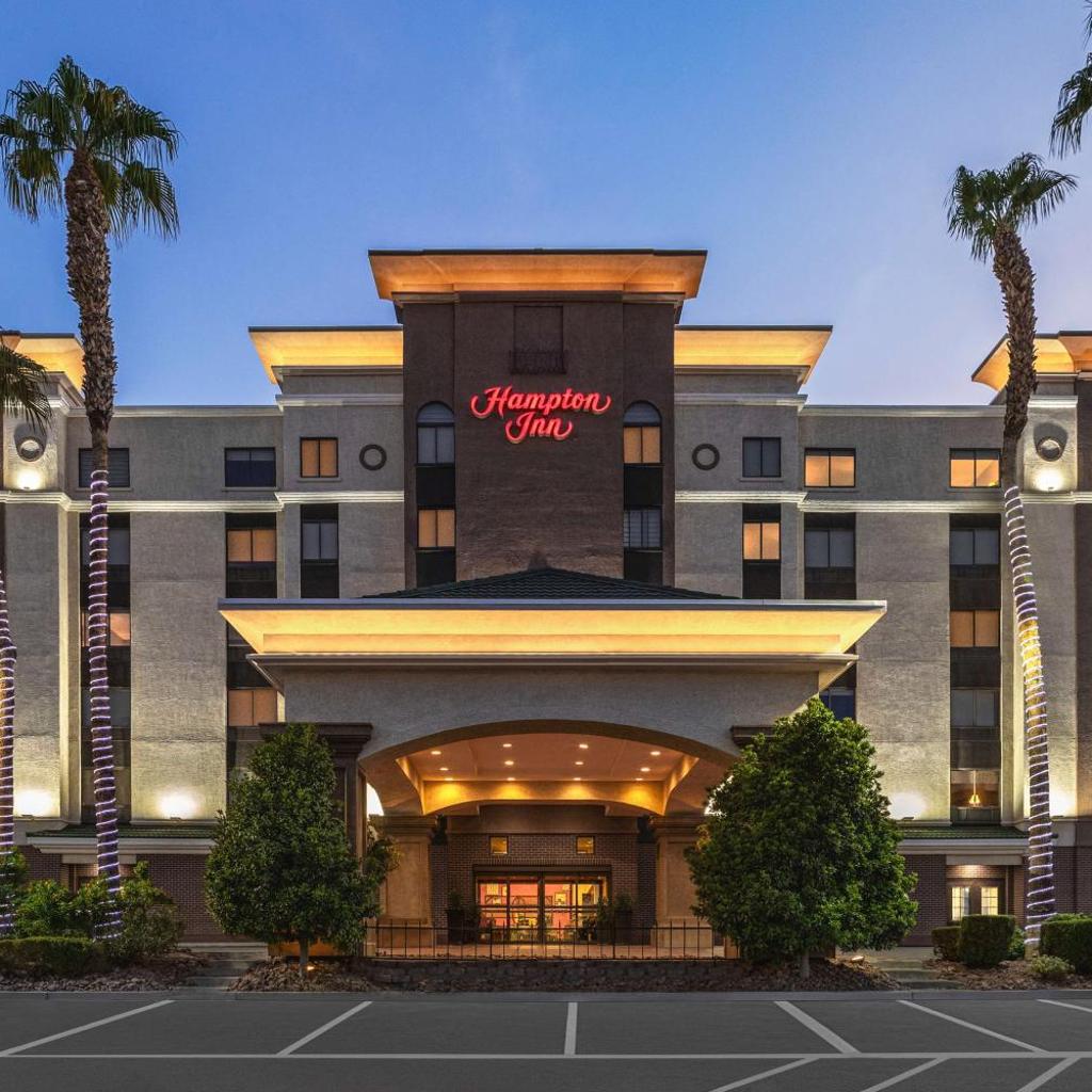 Photograph of Hampton Inn Tropicana