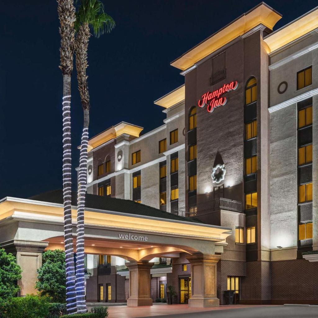 Photograph of Hampton Inn Tropicana