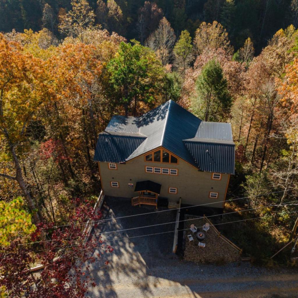 Photograph of Luxe Mountain Pool Escape by Ghosal Luxury Lodging