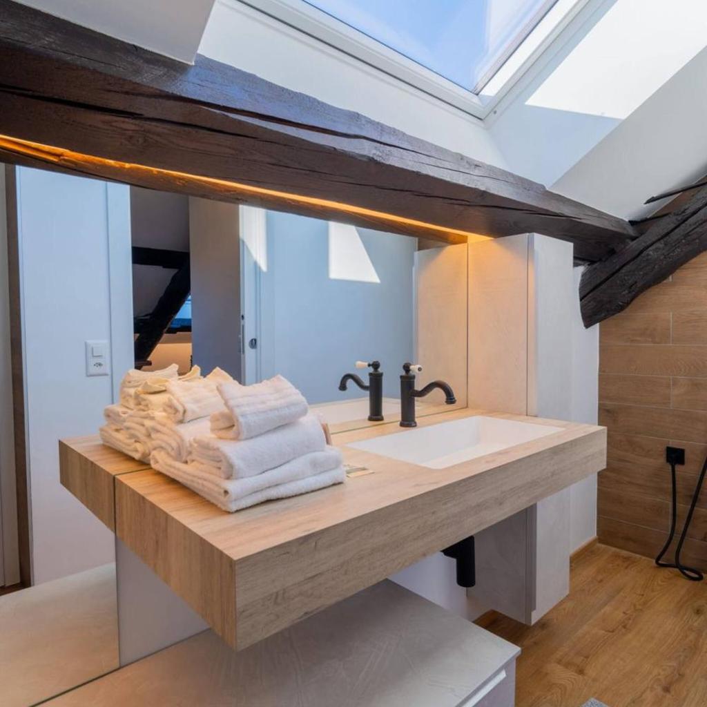 Image 7 - Luxury Suite Sunrise in Losone