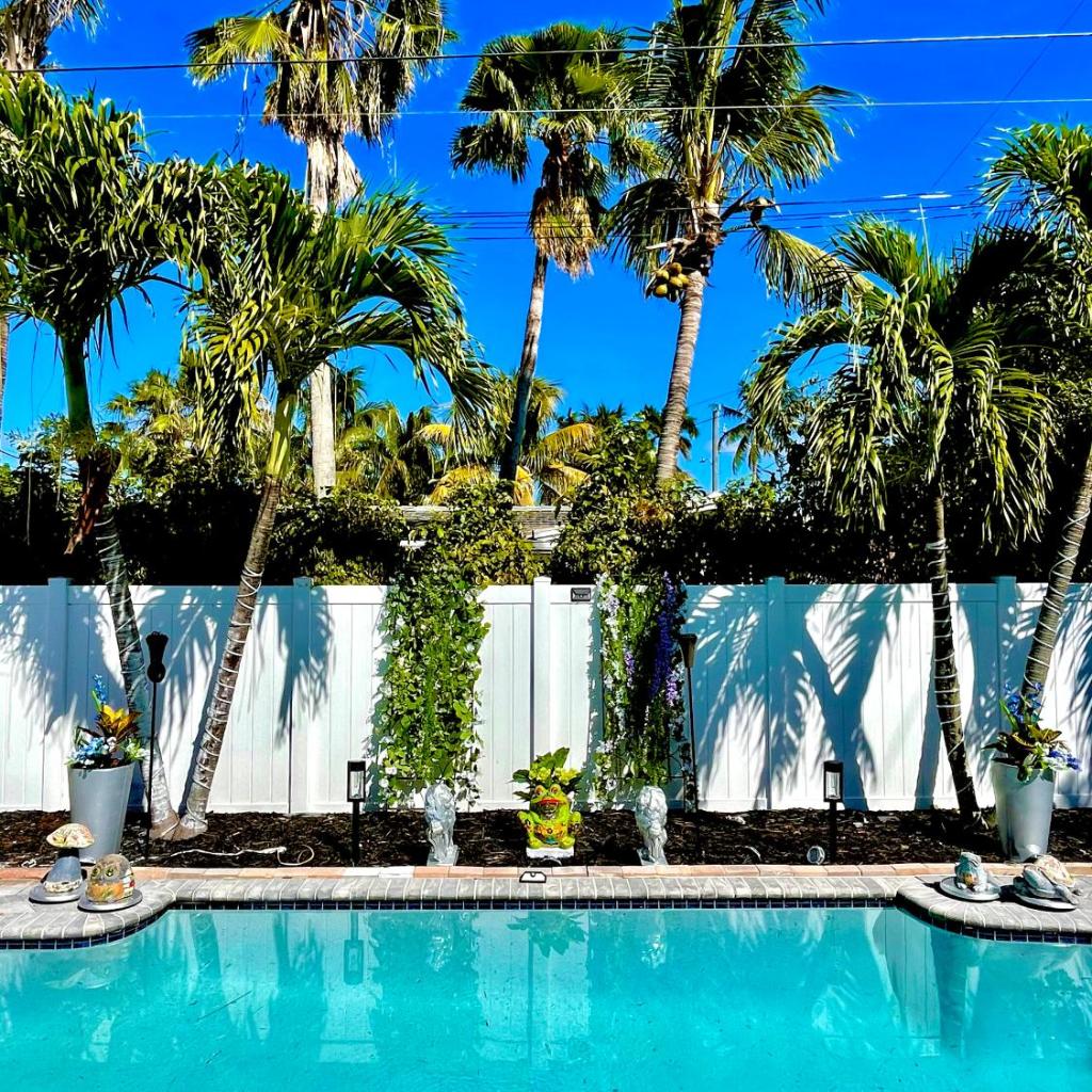 Photograph of Tropical Oasis Private Guest Suite min to Wilton Drive-Ft Lauderdale Beaches