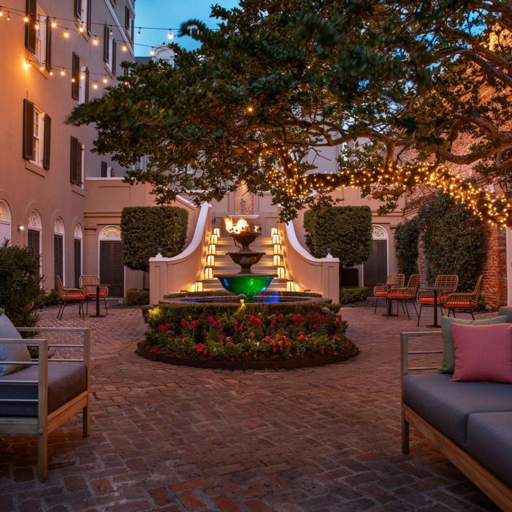 Photograph of Hotel de la Poste - French Quarter, A Renaissance Hotel