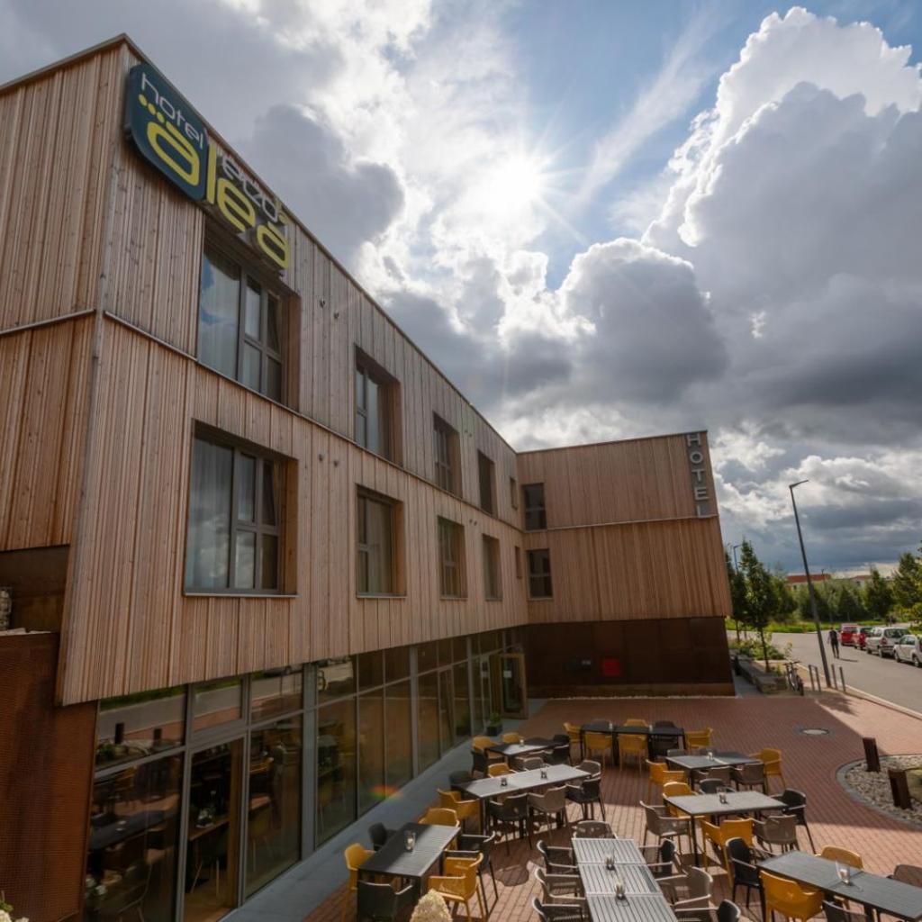 Ökohotel aus Holz Alea Eco — 