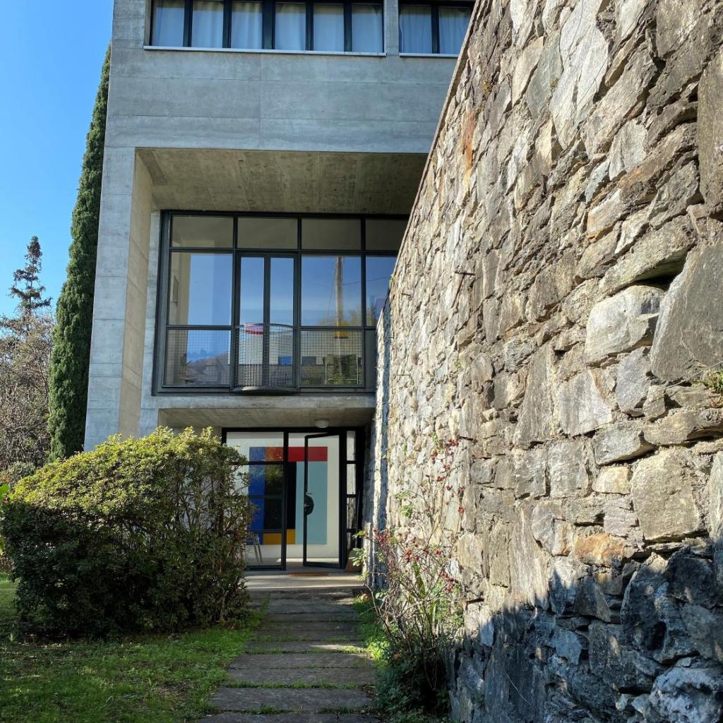 Image 2 - Villa Cavalli - Snozzi's Kunstwerk