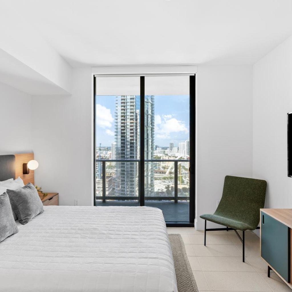 Photograph of Luxury 2-Bdrm Condo in the Heart of Downtown Miami