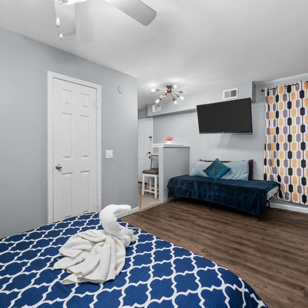 Photograph of Sleek Midtown Studio with Free Park & Pet Friendly