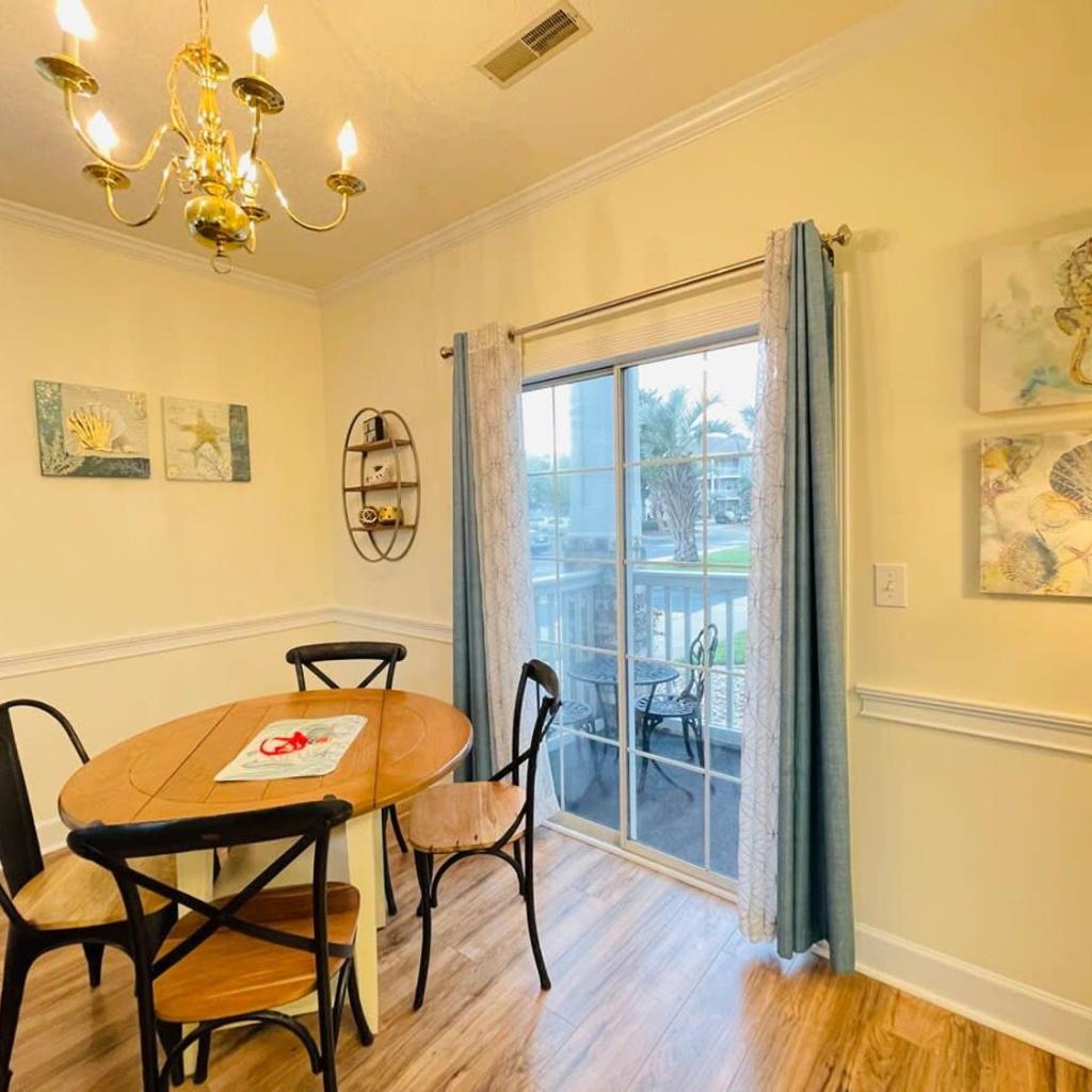 Photograph of Amazing cute & cozy condo in the center of MB