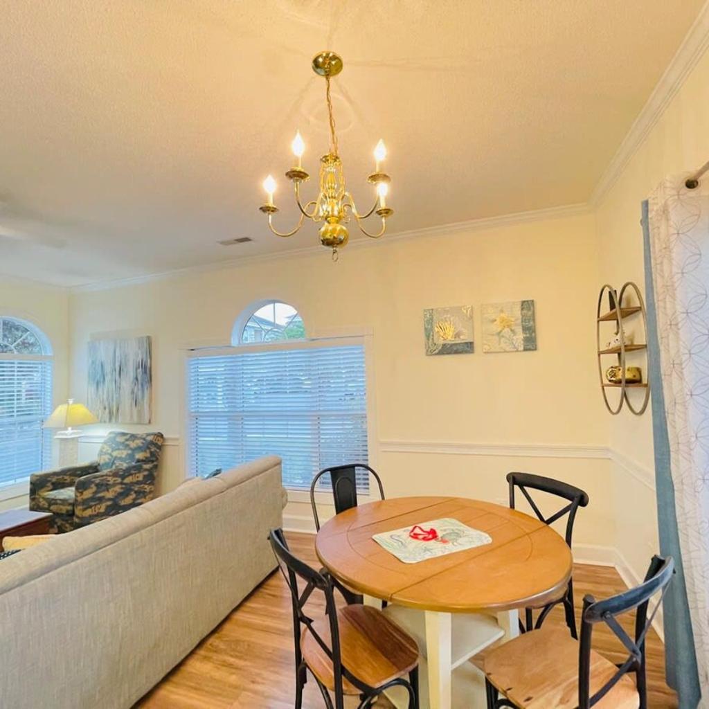 Photograph of Amazing cute & cozy condo in the center of MB