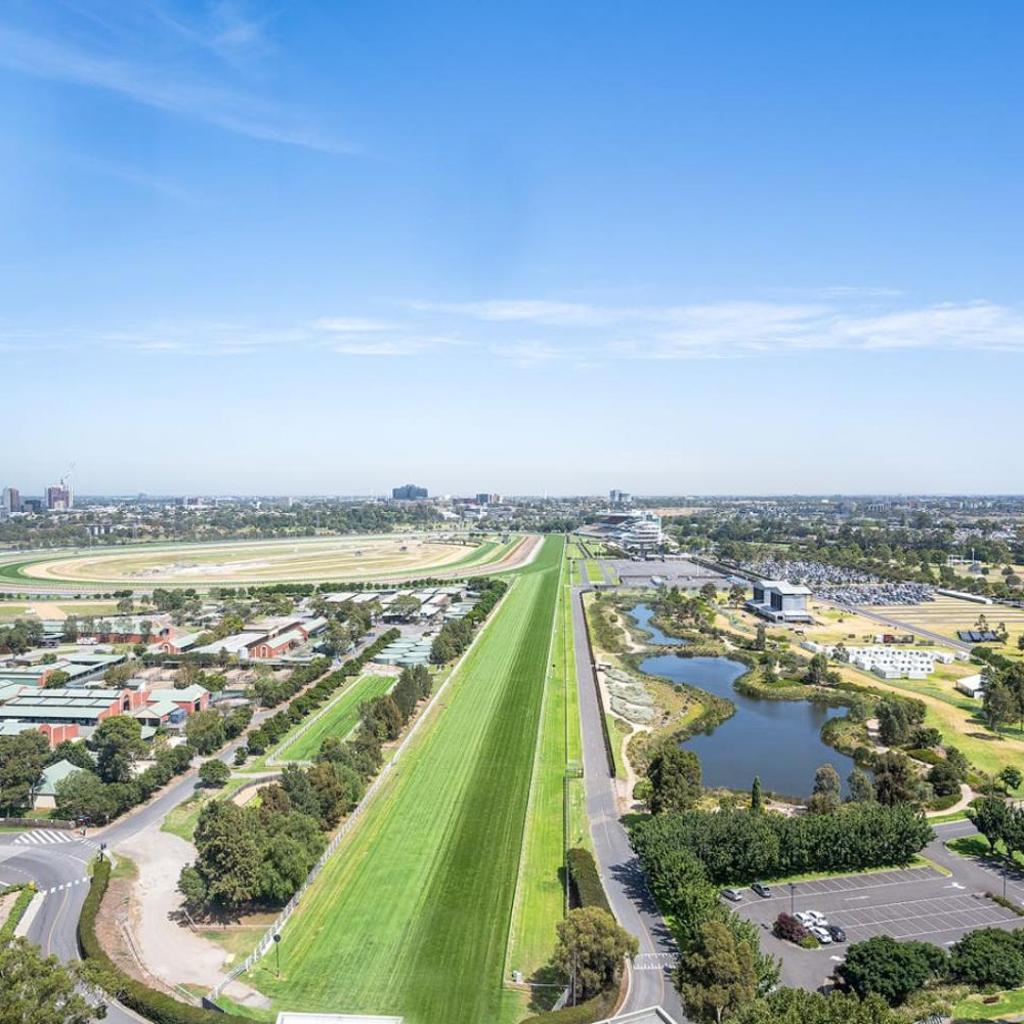 Photograph of Luxe Flemington Cityscape Racecourse views Pool Gym Parking