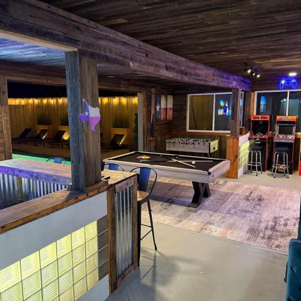 Photograph of Family Paradise Playhouse includes Pool and Gameroom
