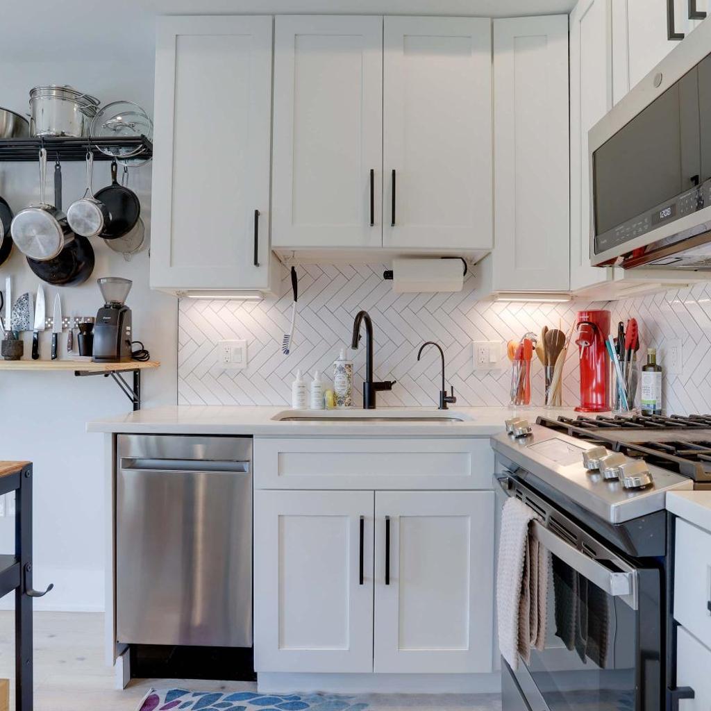 Photograph of Sojourn Condo in NW DC 2 blocks to Shaw Metro