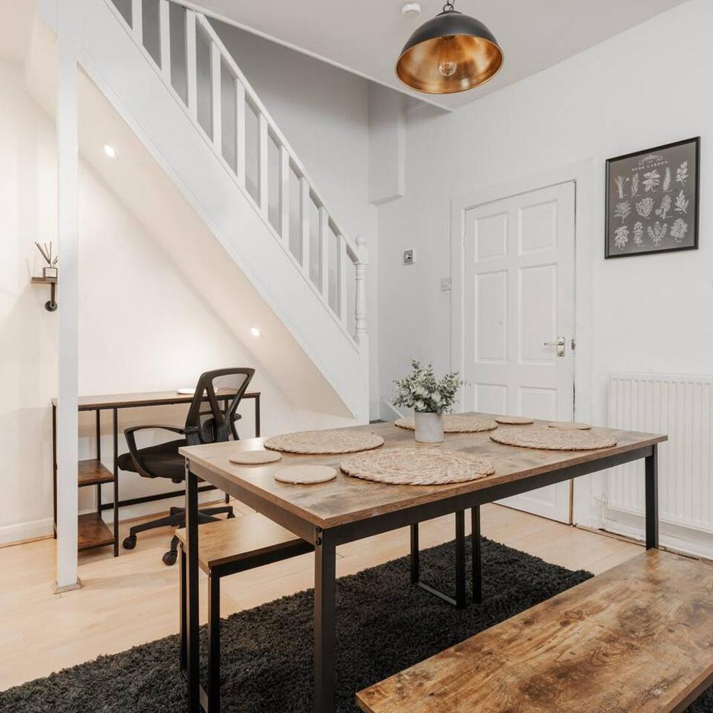 Photograph of LFC Stay 1 Min to Stadium WM Pet Friendly