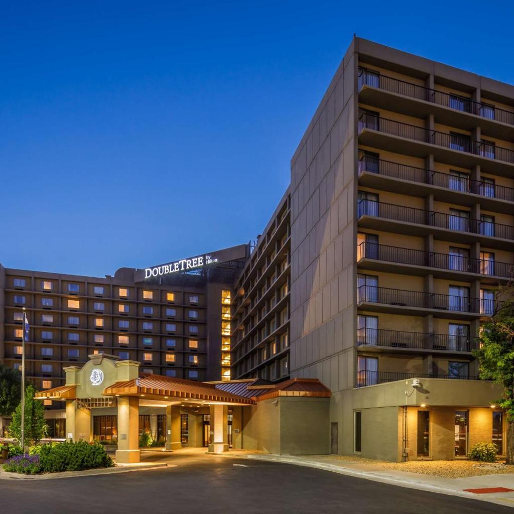 Photograph of DoubleTree by Hilton Hotel Denver