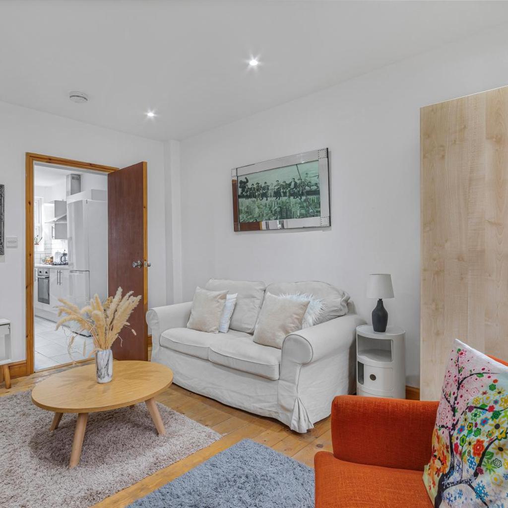 Photograph of Studio Flat on London's Famous Brick Lane - Historic Location in the Heart of London's East End