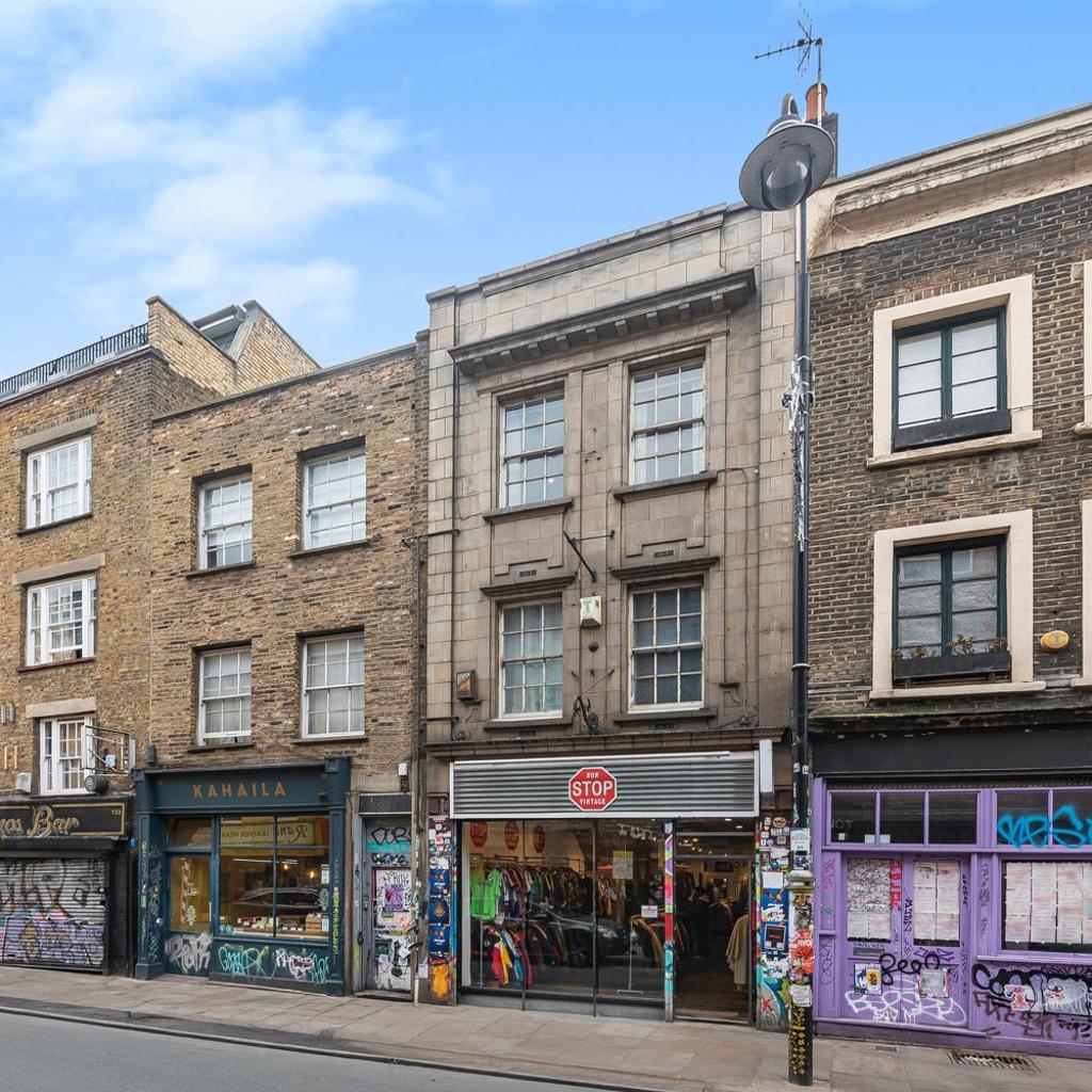 Photograph of Studio Flat on London's Famous Brick Lane - Historic Location in the Heart of London's East End