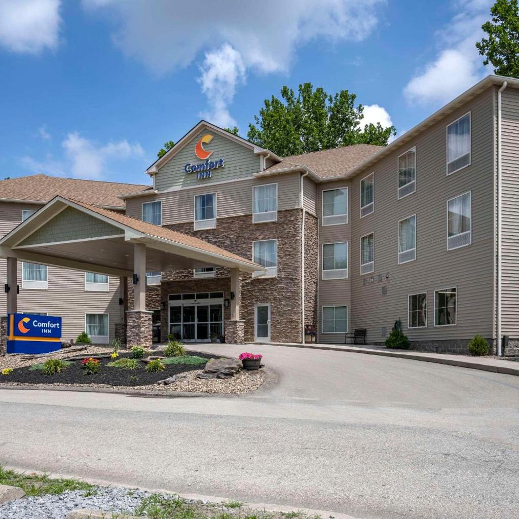 Comfort Inn Connellsville Riverview — 