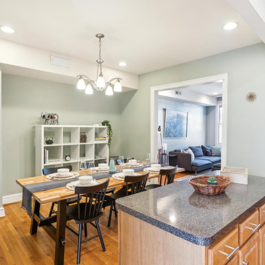 Photograph of Peaceful 3 BR with Parking, Family Friendly near MedStar