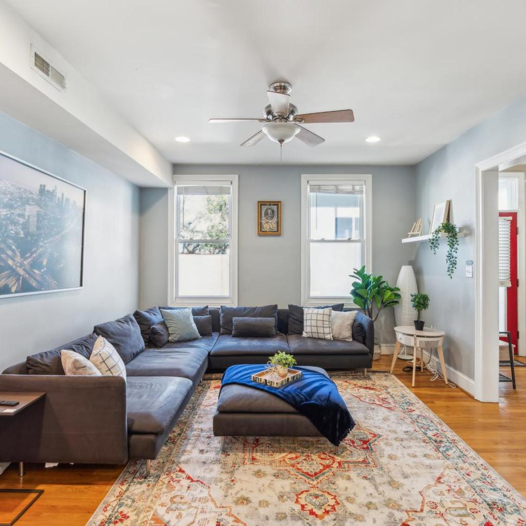 Photograph of Peaceful 3 BR with Parking, Family Friendly near MedStar