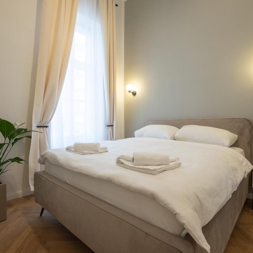 Photograph of Stylish & Modern 90m2 Flat in Prime Location