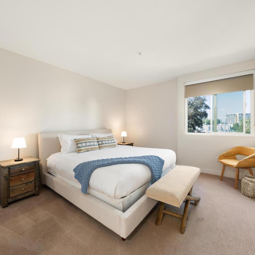 Photograph of The Blossom-Modern 1BR Getaway in Marina Walk to Water&Restaurants