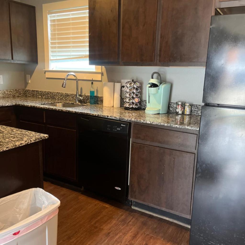 Photograph of Chic & Cozy 1-bedroom Apartment with Free Parking