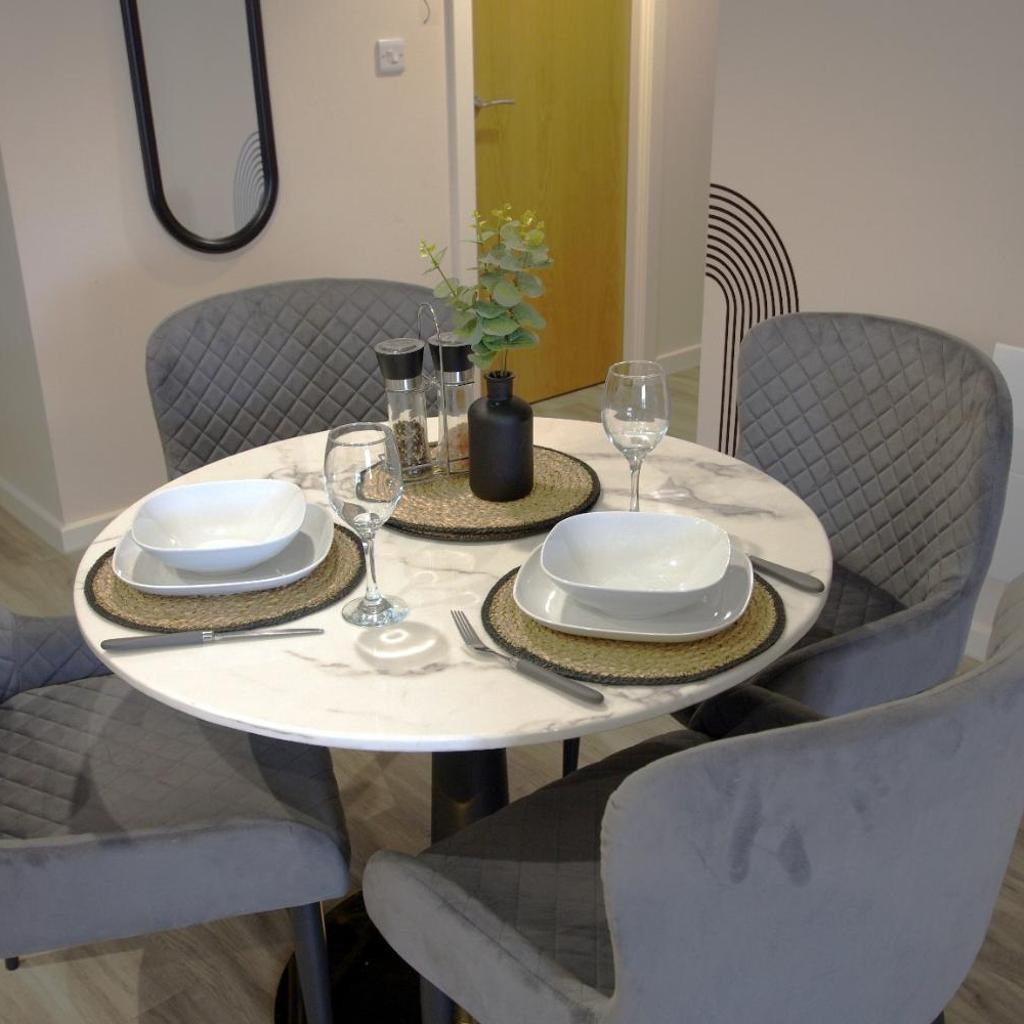 Photograph of 2Bed 2Bath Apartment Nr Old Trafford Parking