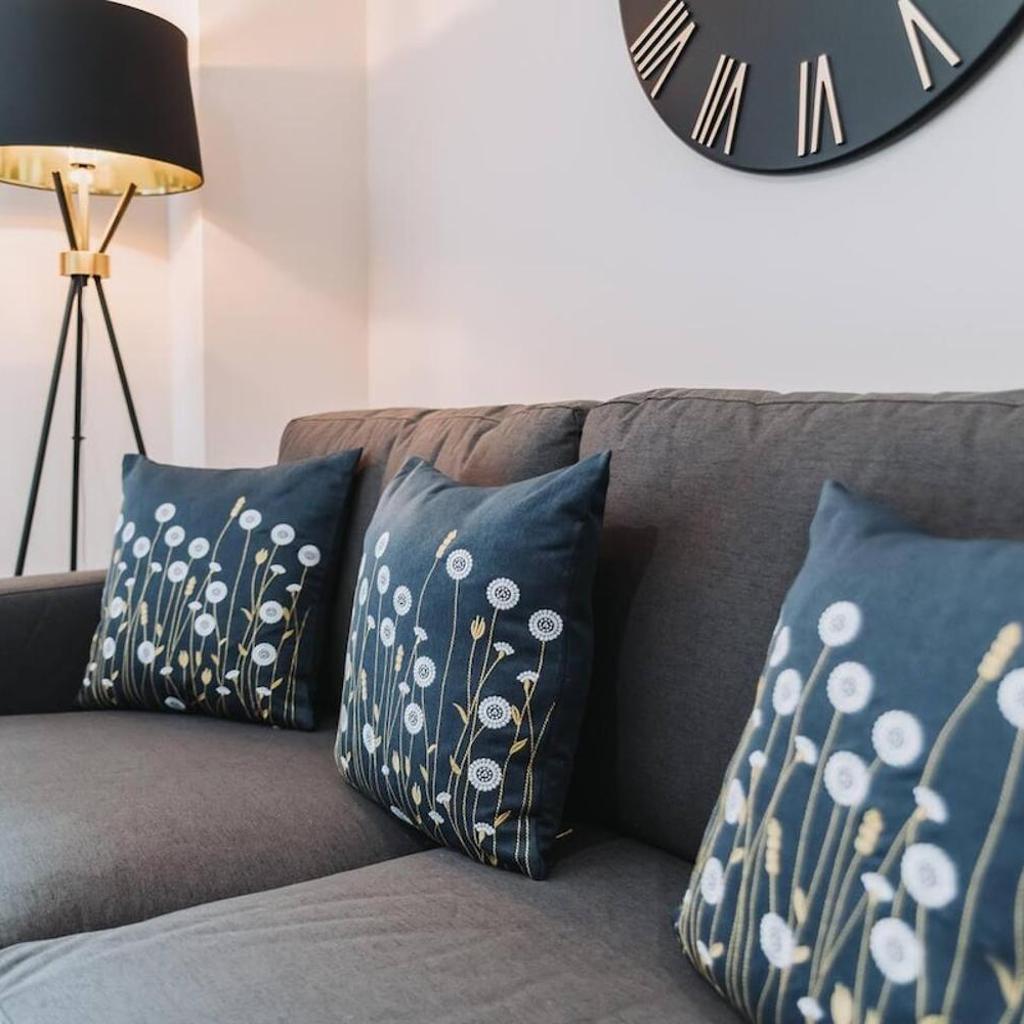 Photograph of 2Bed 2Bath Apartment Nr Old Trafford Parking