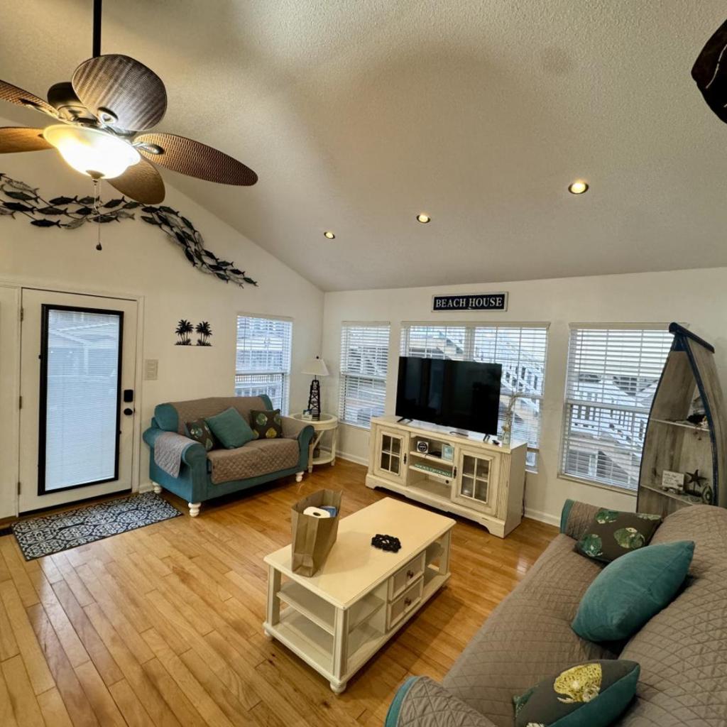 Photograph of Ocean Lakes Golf Cart Pet Friendly 1648