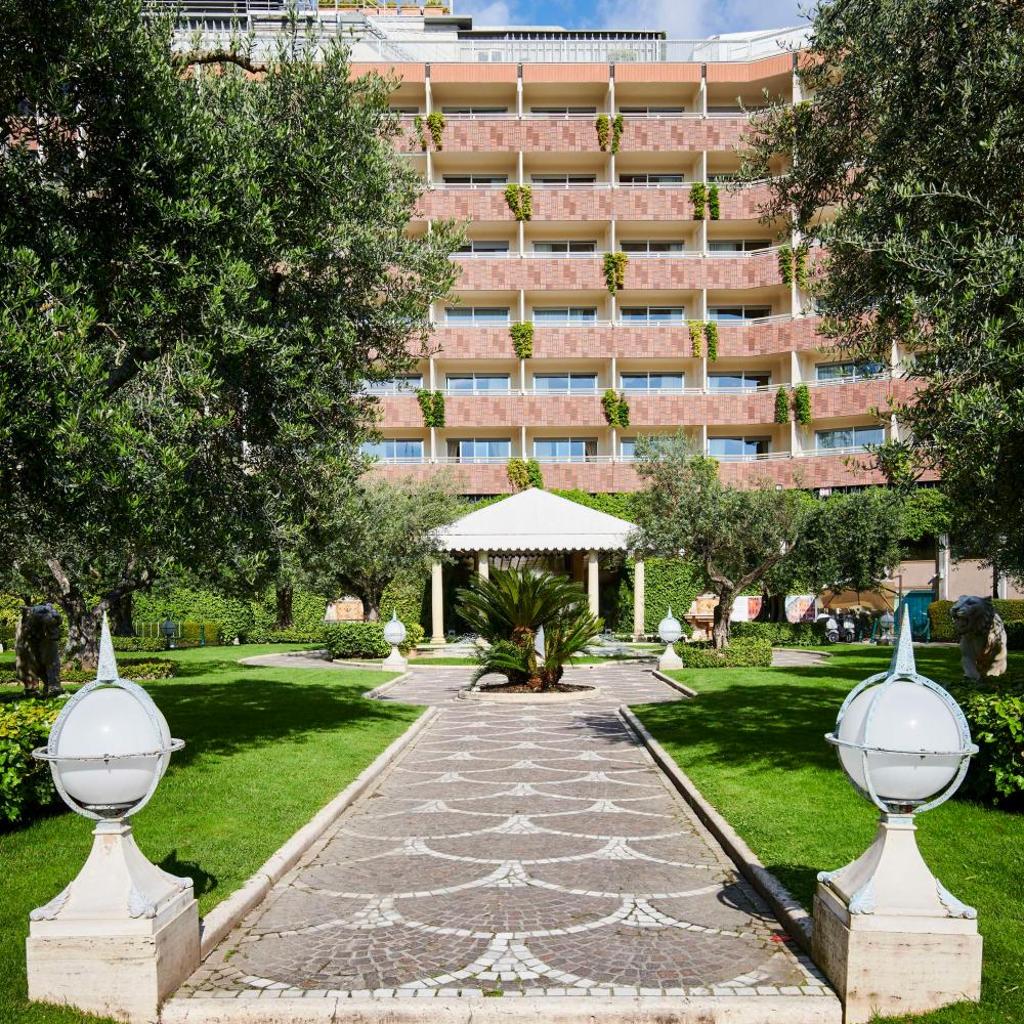 Rome Cavalieri, A Waldorf Astoria Hotel — 