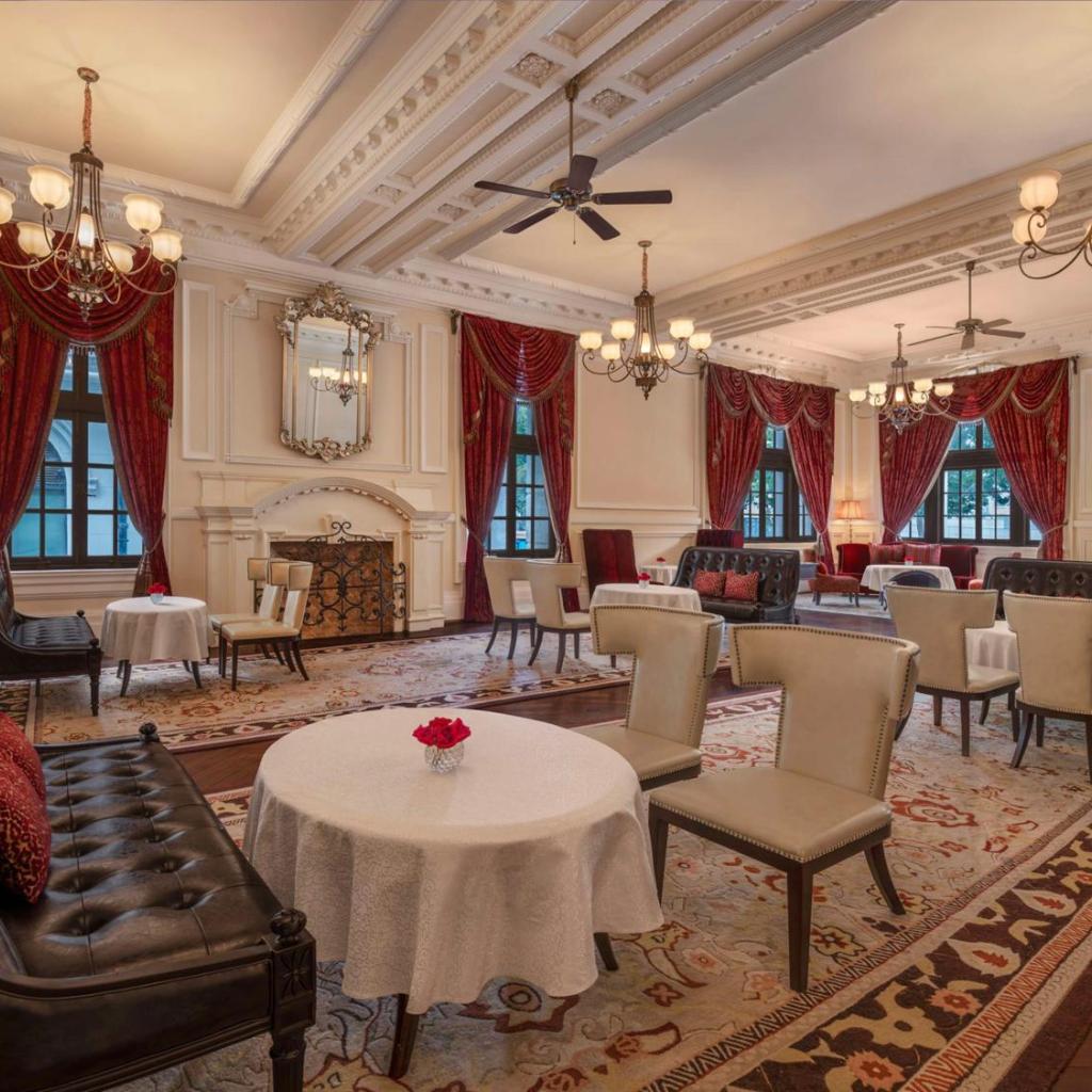 Waldorf Astoria Shanghai on the Bund — 