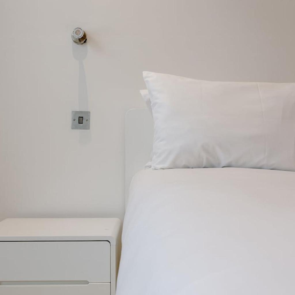 Photograph of Bright Modern Large 1 Bed Flat in Battersea Clapham Junction