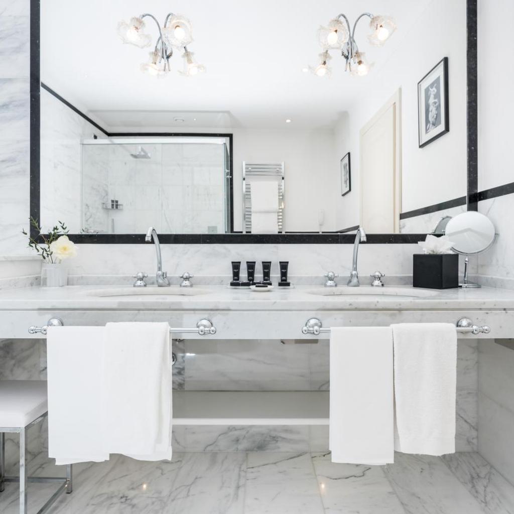Hotel Bernini Palace — 