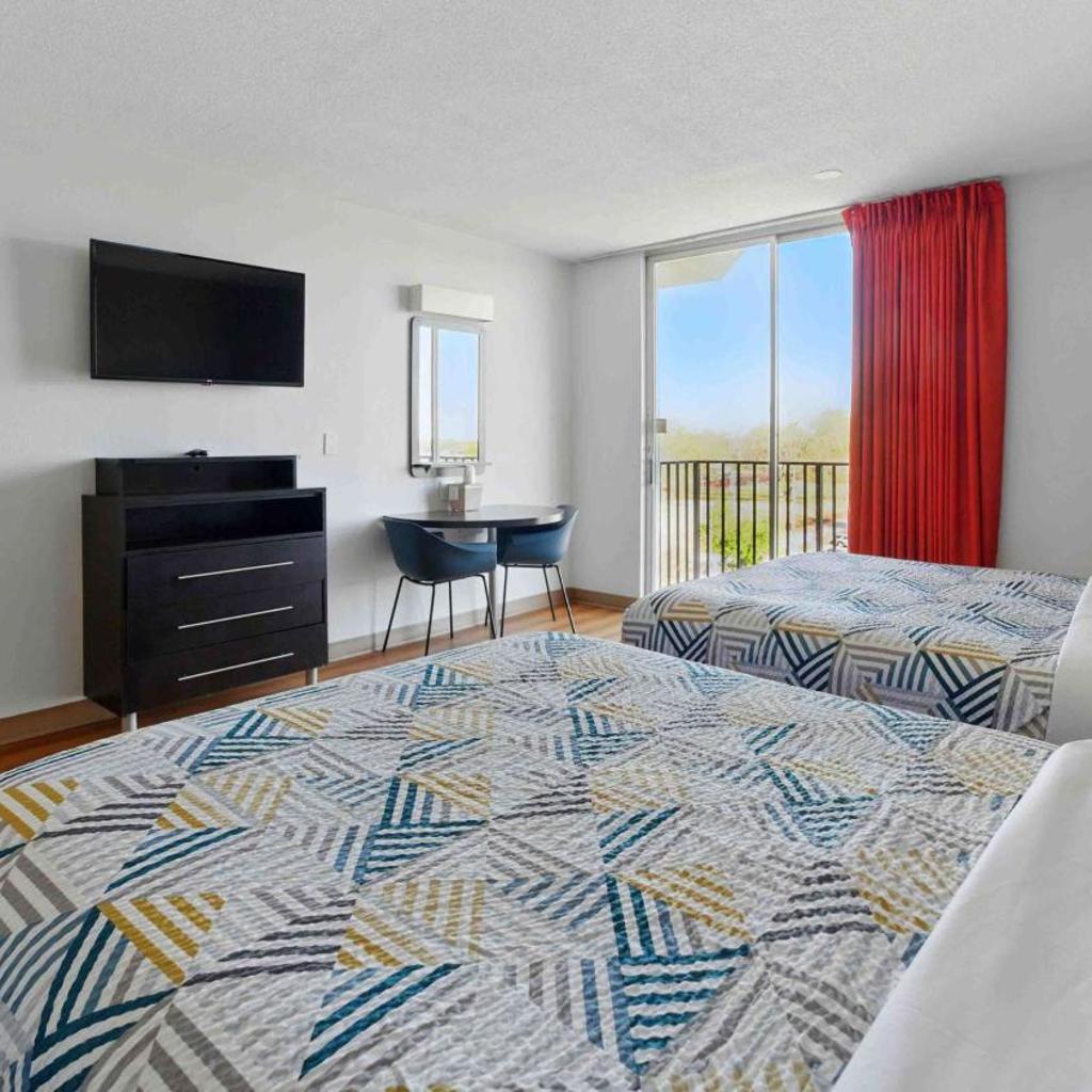 Photograph of Motel 6 Atlanta GA Atlanta Airport Virginia Ave