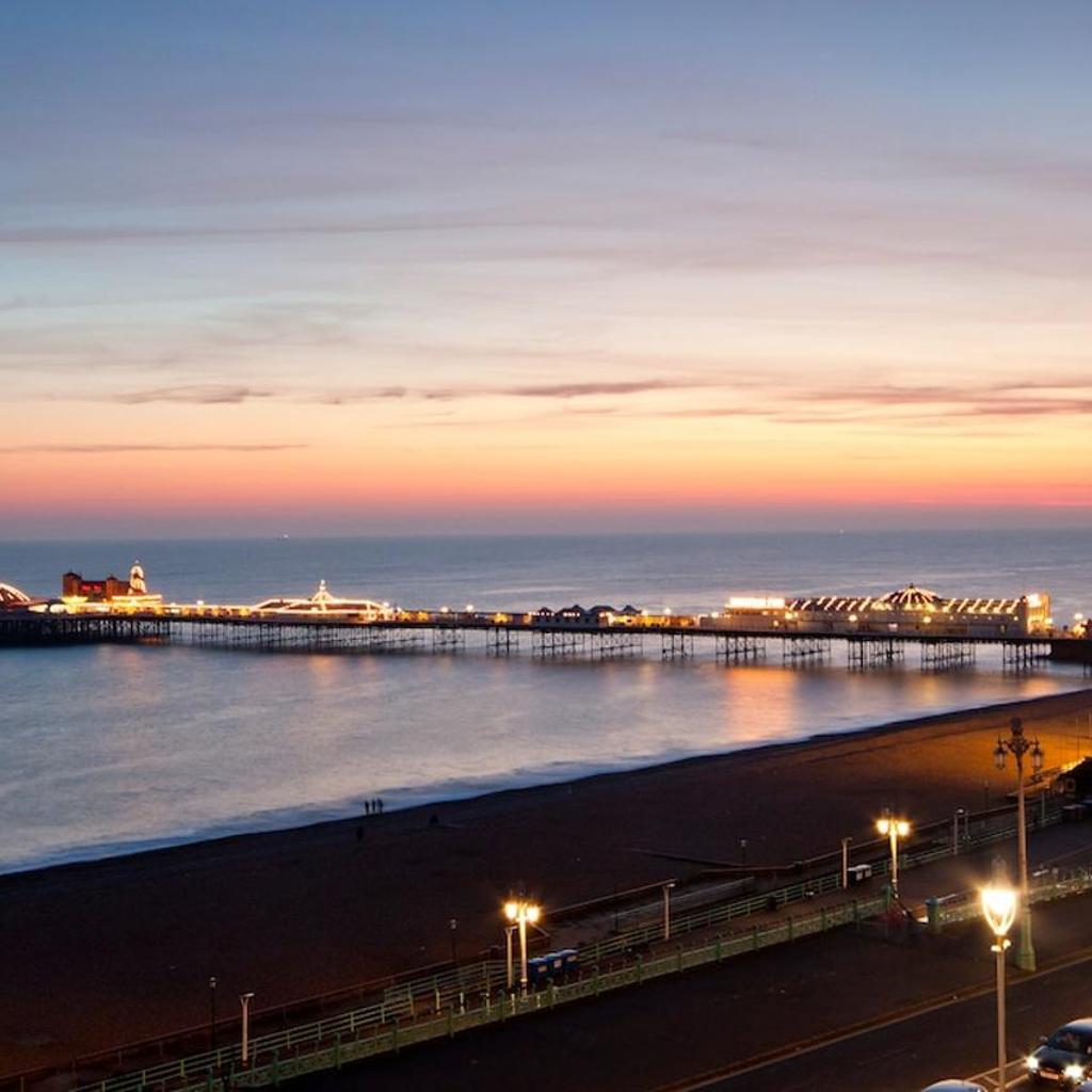 Photograph of Urban 2 Bedroom Flat Next to Brighton Station