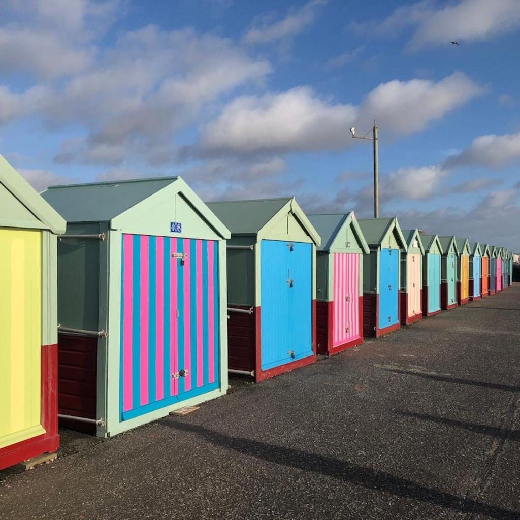 Photograph of Urban 2 Bedroom Flat Next to Brighton Station