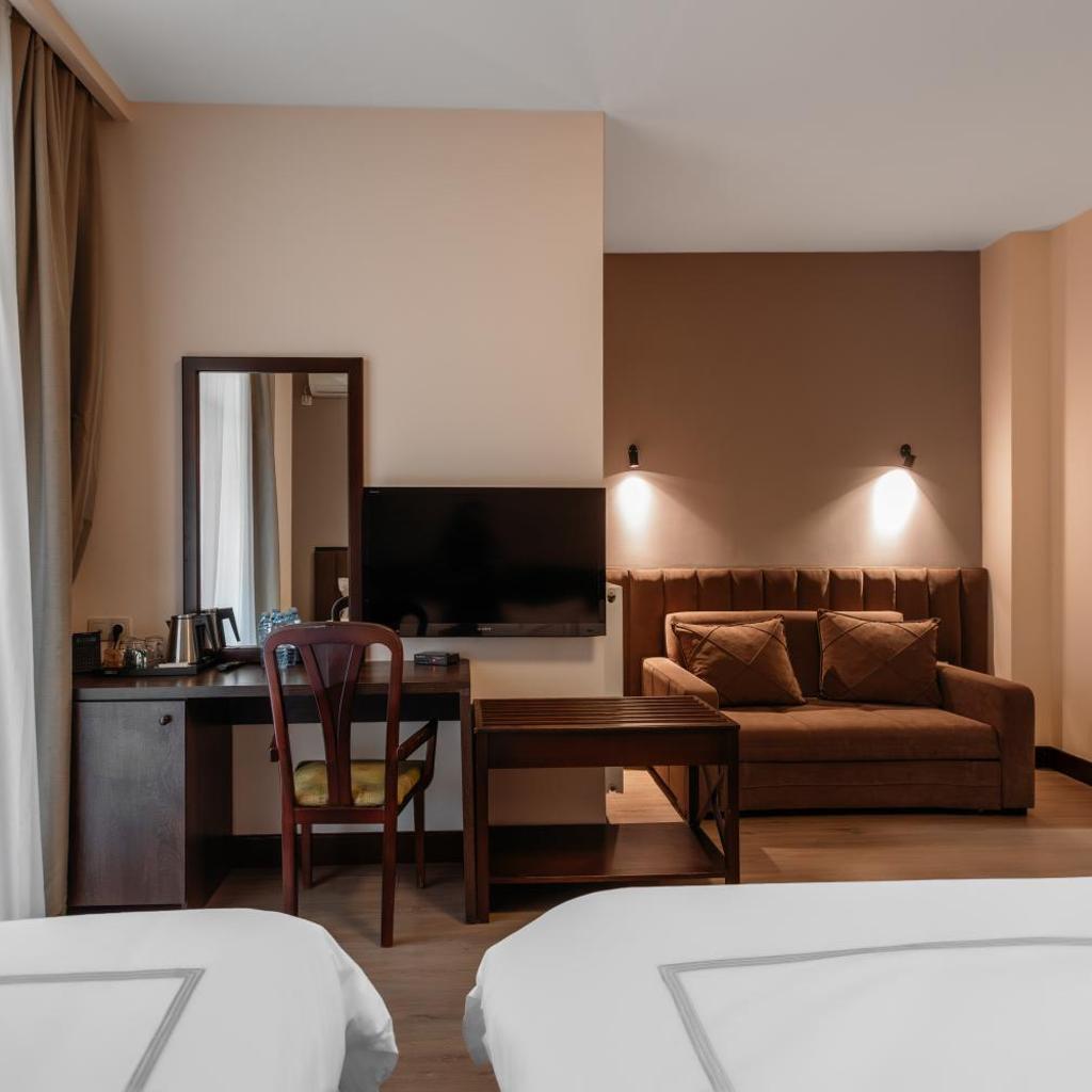 Elea Old Tbilisi Hotel — 
