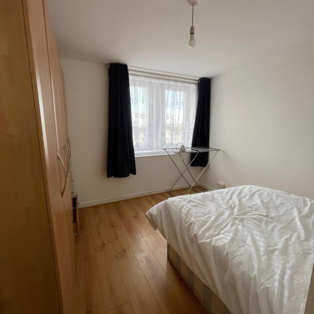 Photograph of 2 bedroom flat Parson House W2