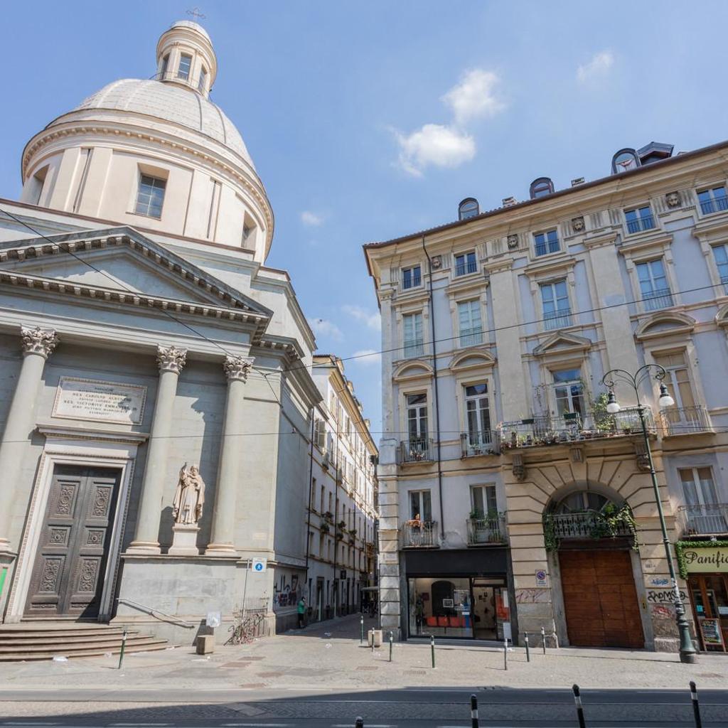 Photograph of La Basilica