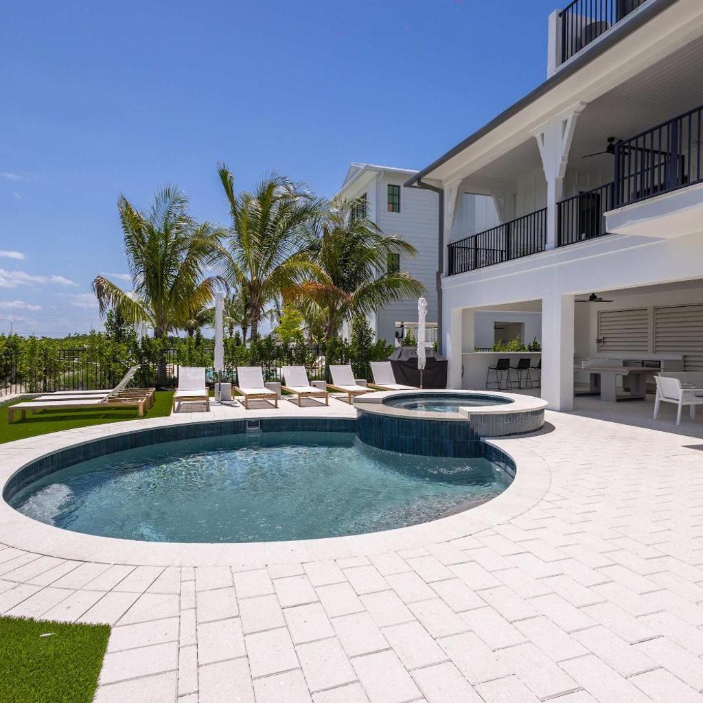 Photograph of Parking Pool Dock - Starboard House