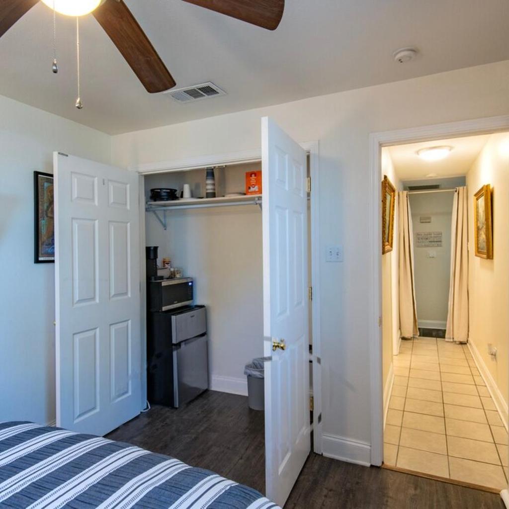 Photograph of 2bd-2ba Adorable Home w Yard in Gentilly