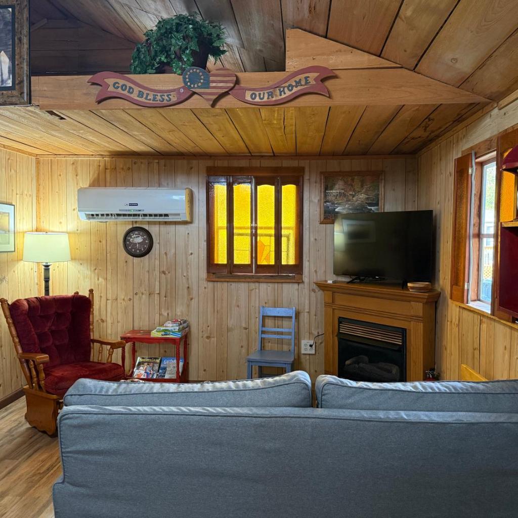 Photograph of Cozy Cabin Walking Distance to Parkway!