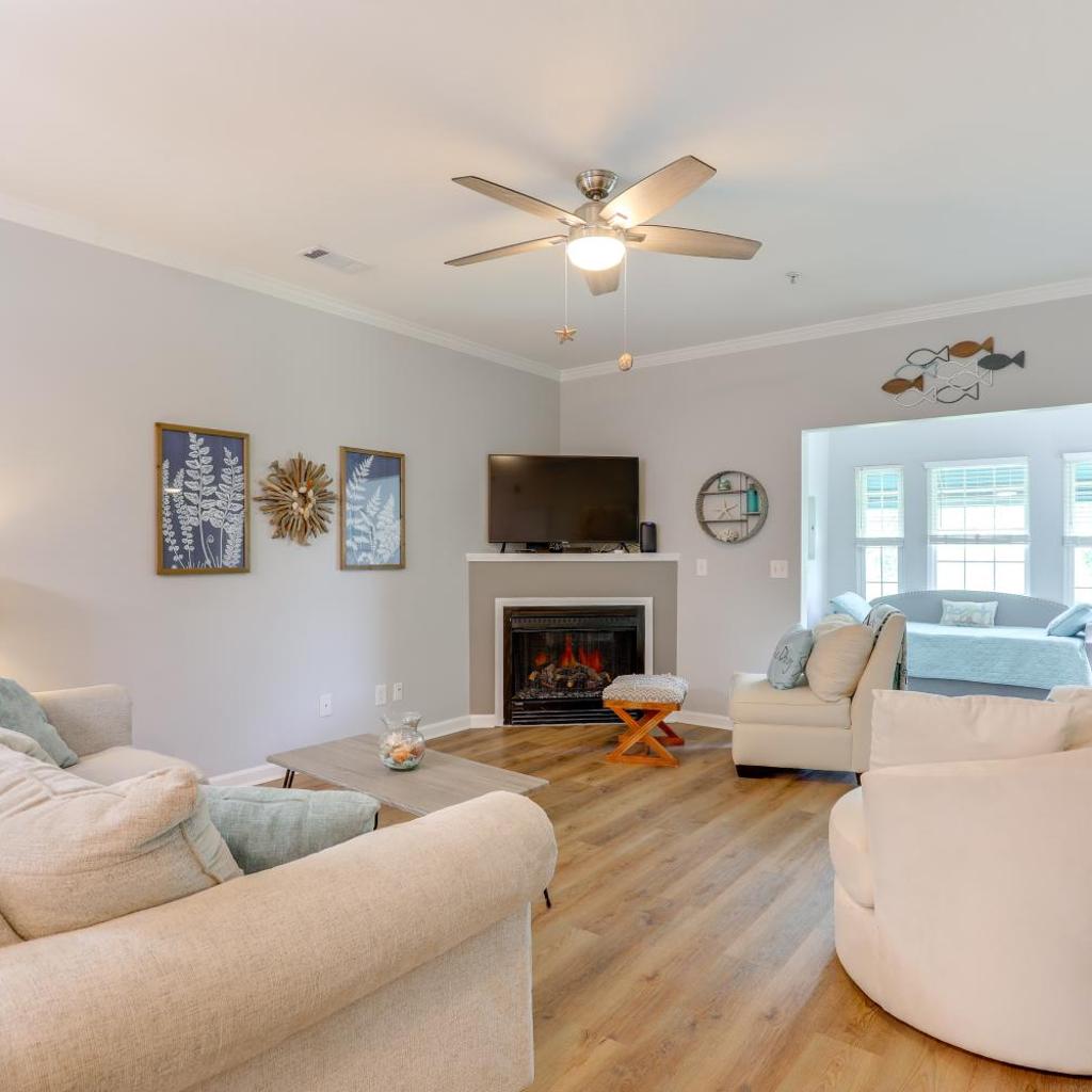Photograph of < 2 Mi to Beach: Savannah Shores Resort Condo!
